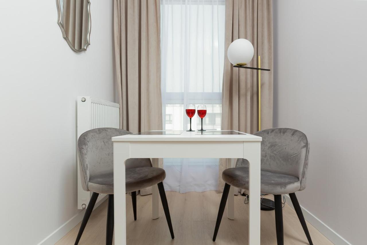 Golden Apartments Ursynów by Renters Warszawa Zewnętrze zdjęcie