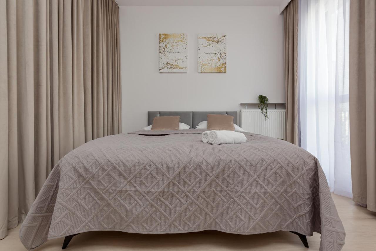 Golden Apartments Ursynów by Renters Warszawa Zewnętrze zdjęcie